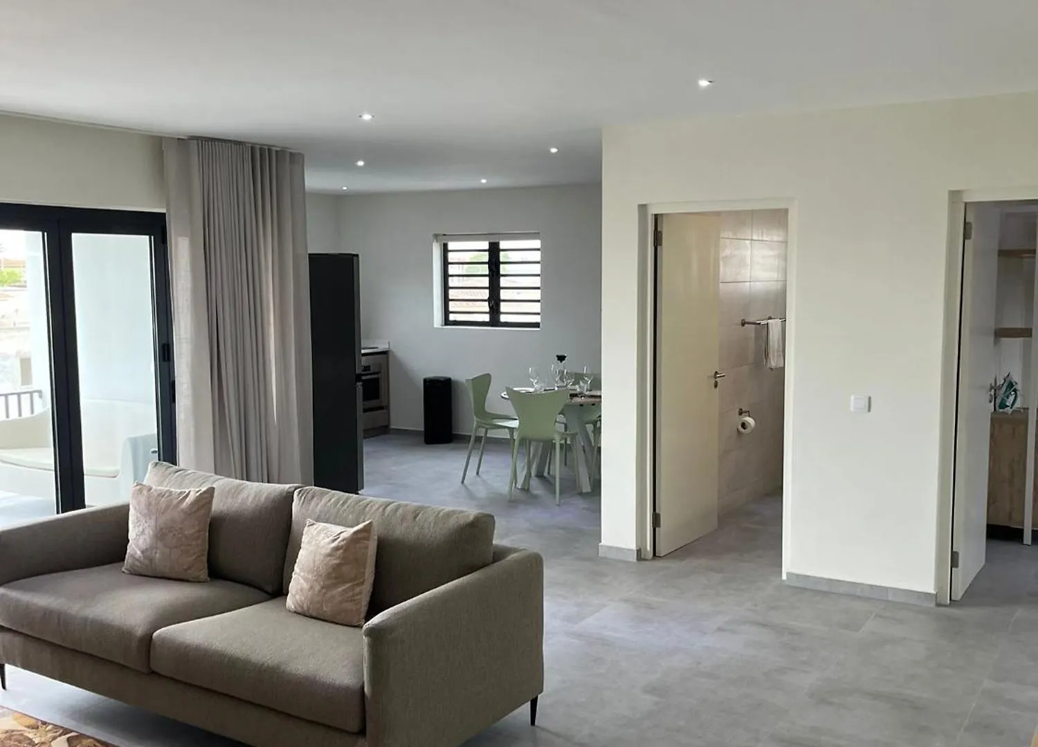 Contacten van Apartment Serena At Mambo Beach Curacao