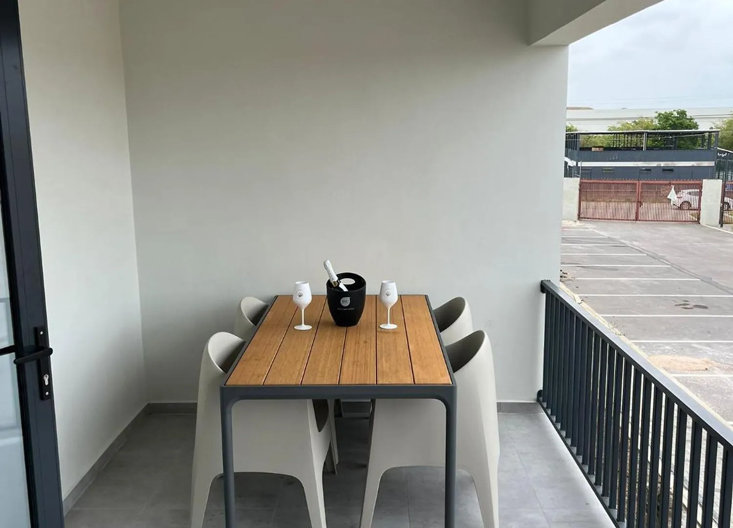 Apartment Serena At Mambo Beach Curacao Willemstad